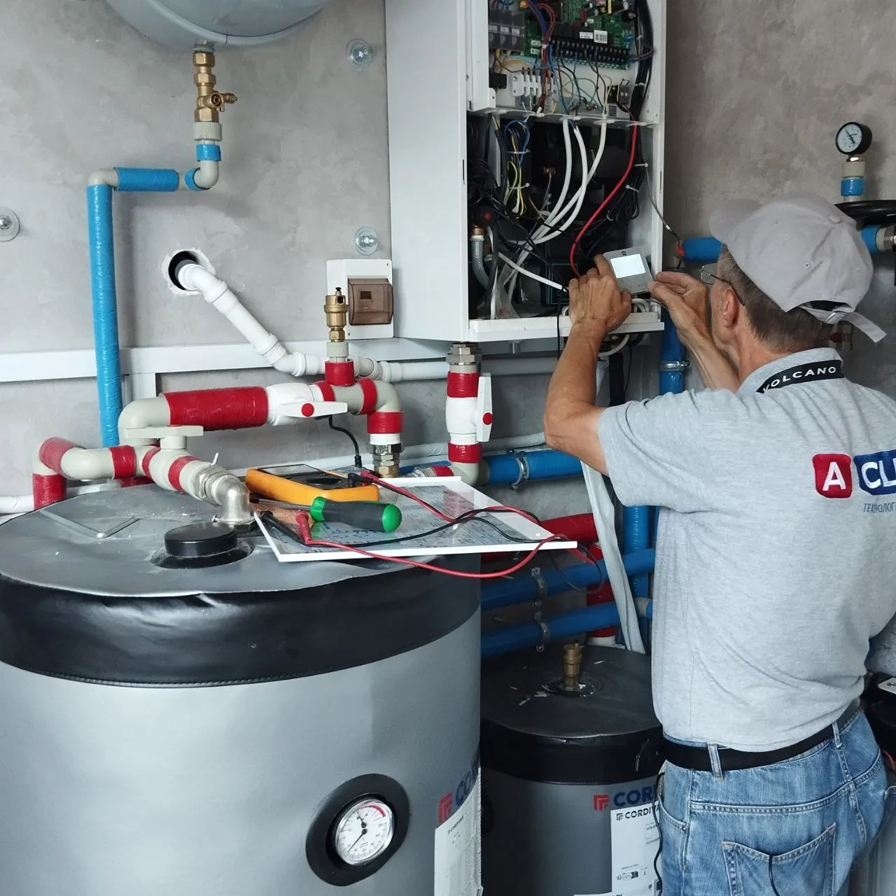 Μονοκατοικία με αντλίες θερμότητας Mycond Split σειρά BeeHeat