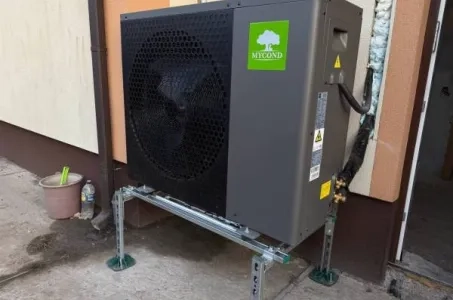 Μονοκατοικία με αντλίες θερμότητας Mycond Split σειρά BeeHeat